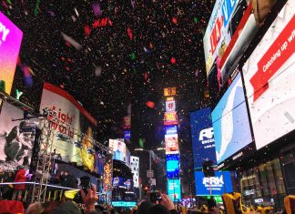 12월 31일 뉴욕 최고의 축제 “Times Square Ball Drop” 즐기는 필수 꿀팁 5가지