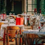restaurant-3597677_1920