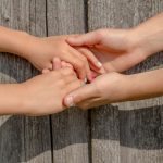 hands-2847510_1920